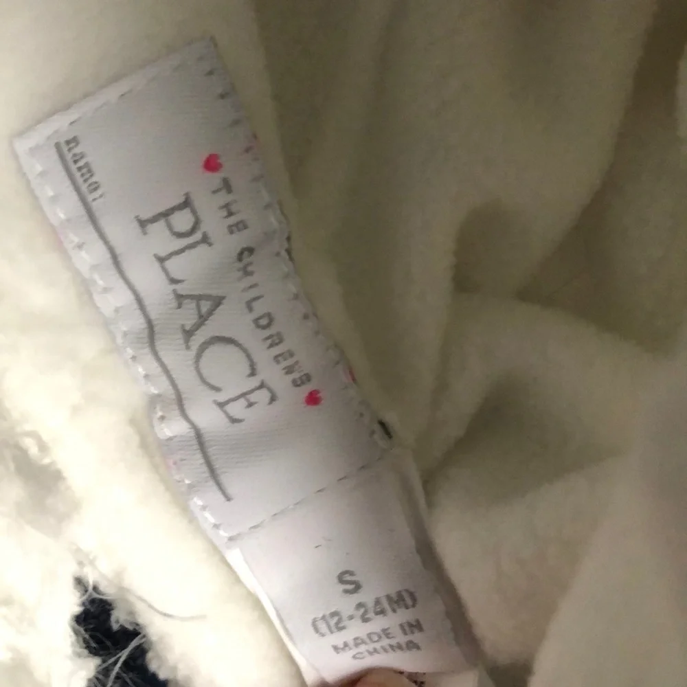 NWT The children’s place Hat & mittens set sizeS